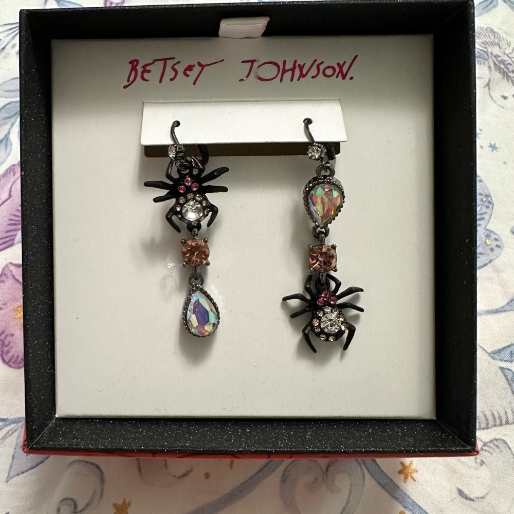 Betsey Johnson Spider Earrings New in box